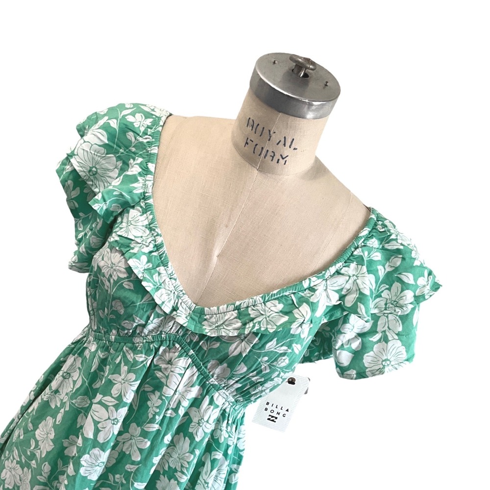 Billabong Enchant Me Floral Mini Dress Green Sweetheart Flutter Sleeve M NWT - Picture 6 of 14